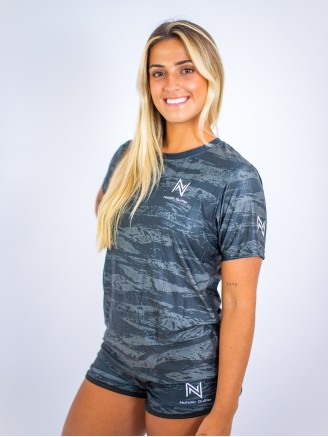 Camiseta Feminina Manga Curta UV Natalia Guitler - Preta